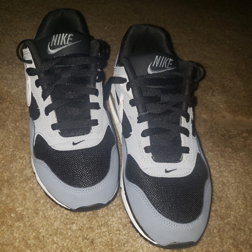 Man’s shoes